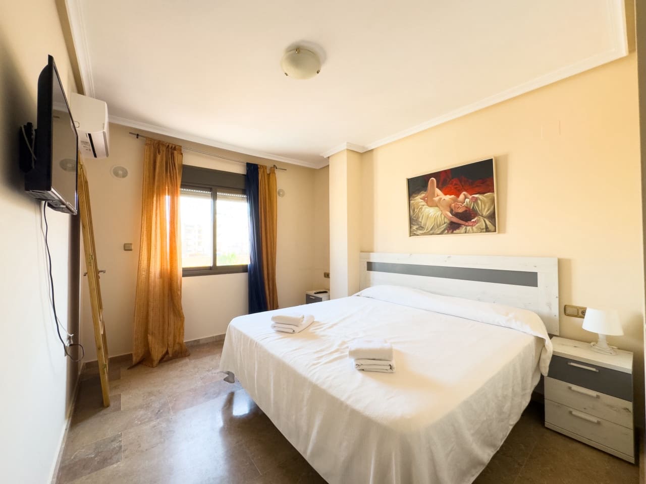 Apartamento de 4 habitaciones en Torrevieja en venta - 275.000 € (Ref: 9797879)