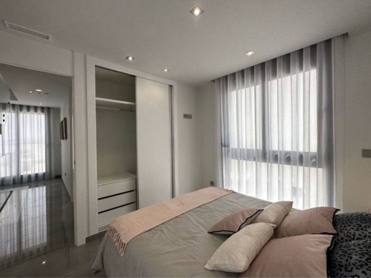 3 sovrum Villa till salu i Torrevieja med pool garage - 670 000 € (Ref: 9797882)