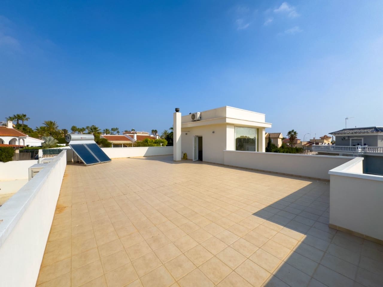 4 sypialnia Willa na sprzedaż w Ciudad Quesada z basenem - 549 000 € (Ref: 9797885)