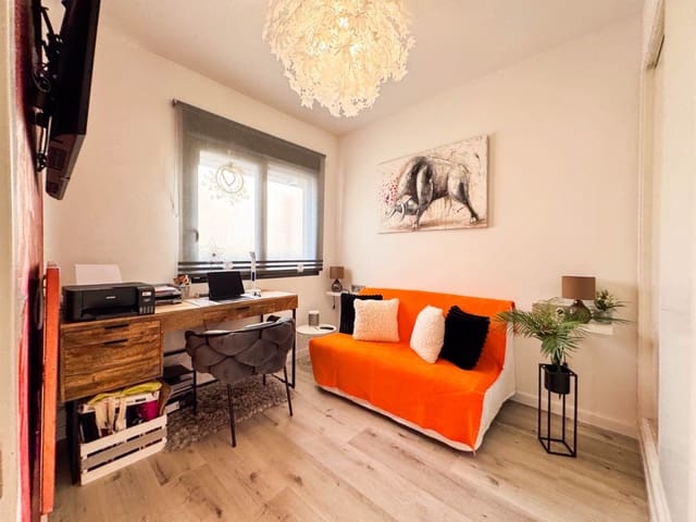 3 slaapkamer Villa te koop in Los Almendros (Orihuela Costa), Orihuela met zwembad garage - € 349.900 (Ref: 9797886)