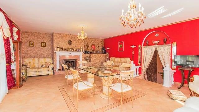 5 bedroom Villa for sale in Los Balcones - Los Altos, Torrevieja with pool - € 980,000 (Ref: 9797889)