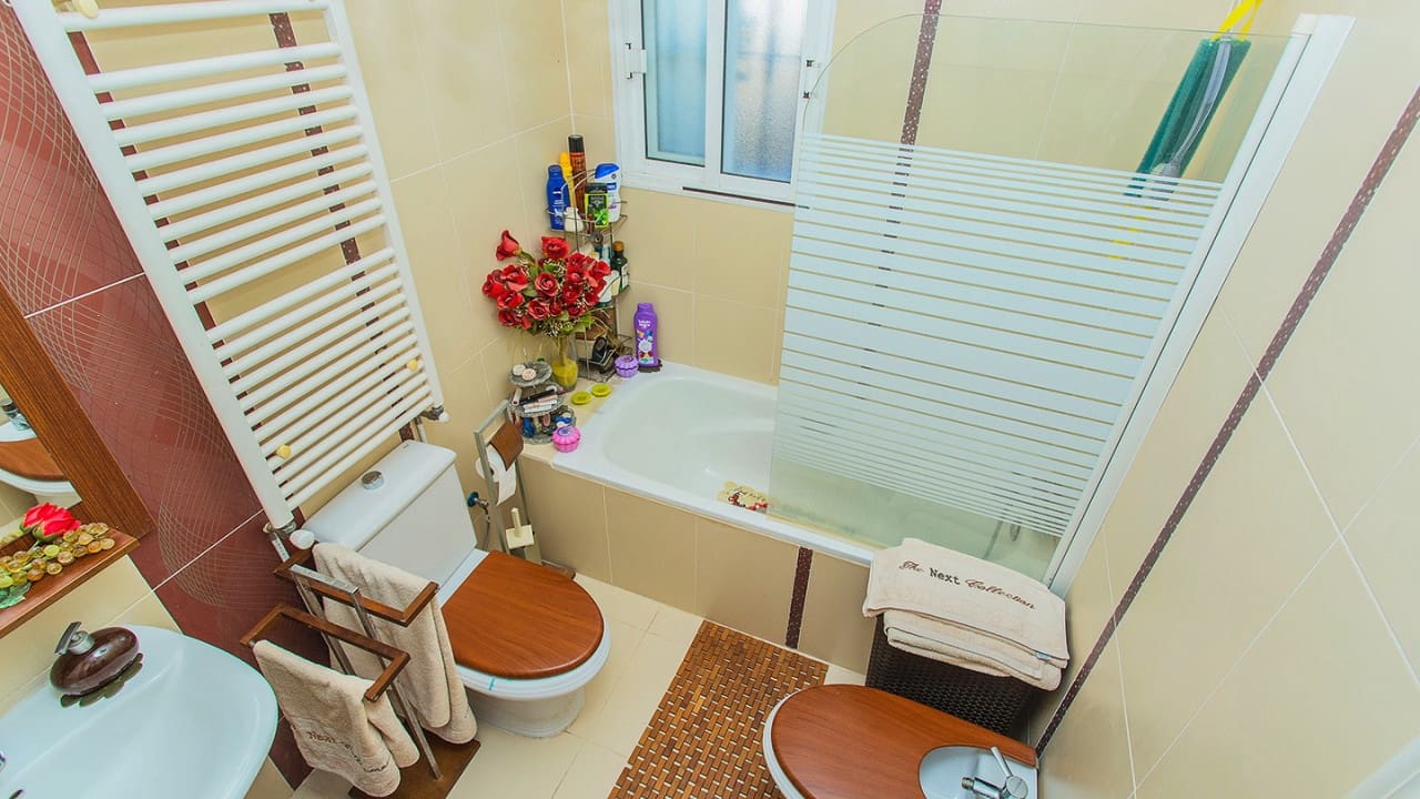 5 bedroom Villa for sale in Torrevieja with pool - € 980,000 (Ref: 9797889)