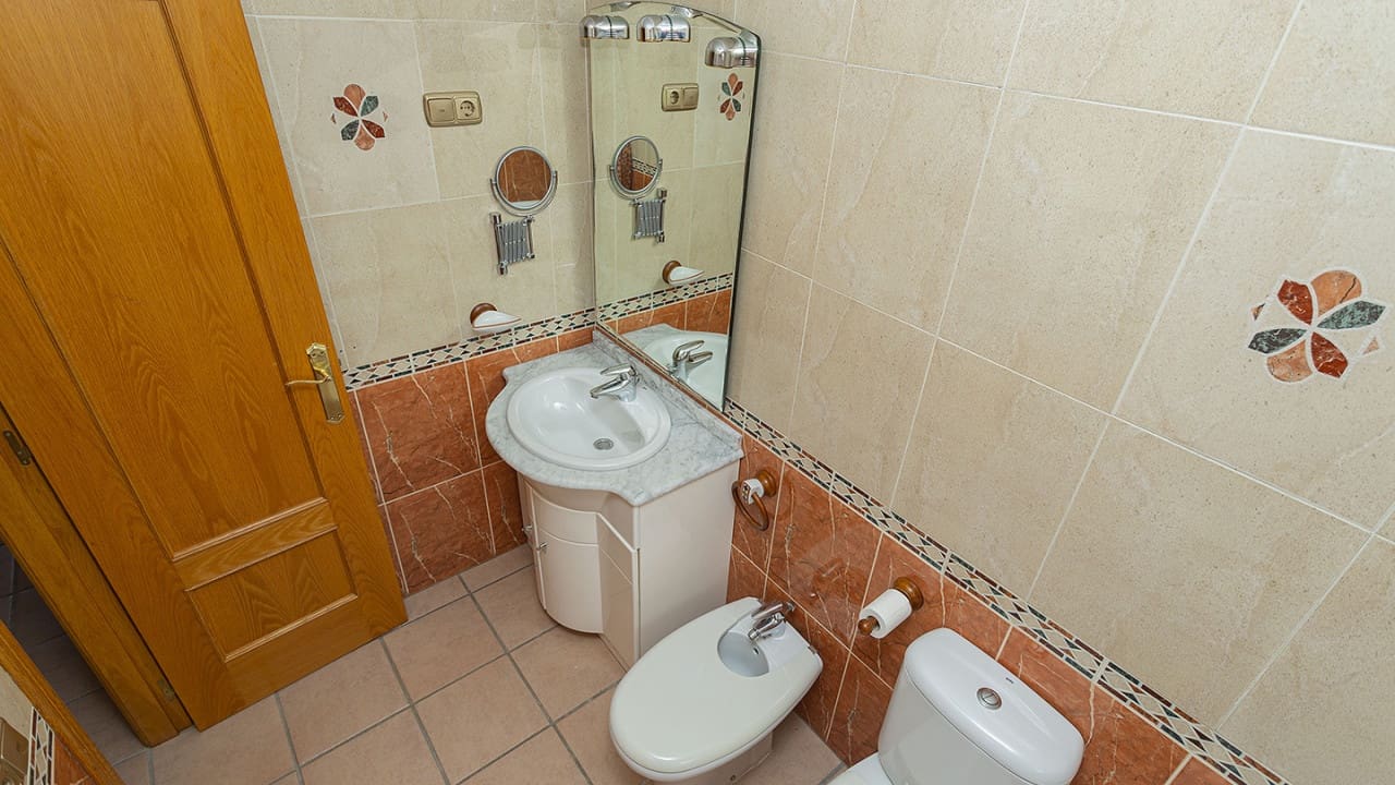 Casa de 3 habitaciones en Orihuela en venta con piscina - 310.000 € (Ref: 9797894)