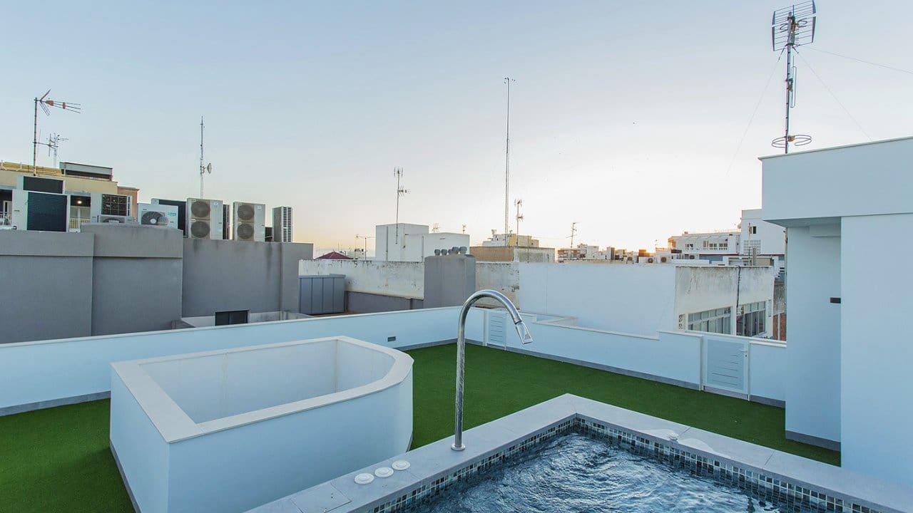 3 slaapkamer Appartement te koop in Torrevieja met zwembad garage - € 308.500 (Ref: 9797898)