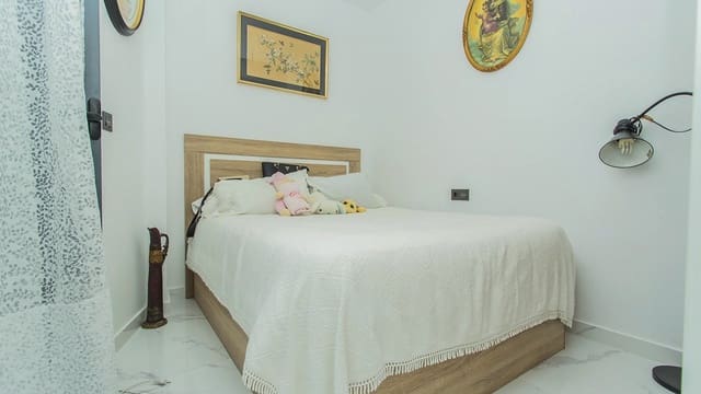 3 slaapkamer Appartement te koop in Centro - Muelle Pesquero, Torrevieja met zwembad garage - € 308.500 (Ref: 9797898)