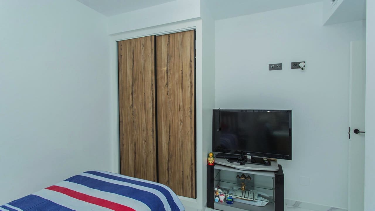 3 slaapkamer Appartement te koop in Torrevieja met zwembad garage - € 308.500 (Ref: 9797898)