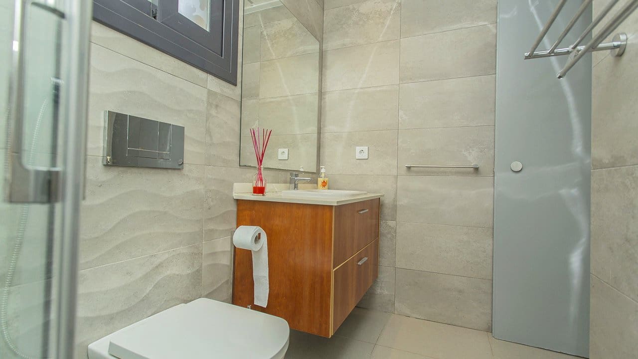 3 Zimmer Villa zu verkaufen in Orihuela Costa mit Pool - 499.000 € (Ref: 9797899)