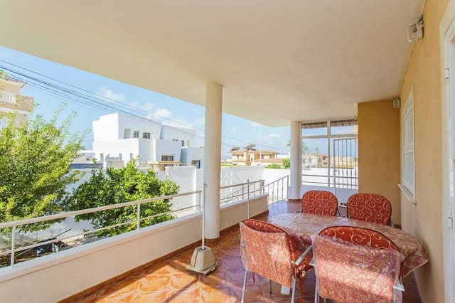 5 sypialnia Willa na sprzedaż w Aguas Nuevas, Torrevieja z basenem garażem - 625 000 € (Ref: 9797900)