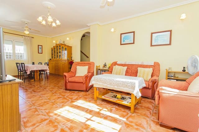 5 sypialnia Willa na sprzedaż w Aguas Nuevas, Torrevieja z basenem garażem - 625 000 € (Ref: 9797900)