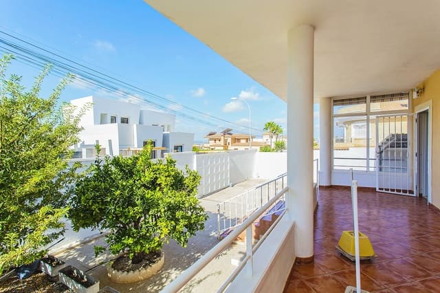 5 sypialnia Willa na sprzedaż w Aguas Nuevas, Torrevieja z basenem garażem - 625 000 € (Ref: 9797900)