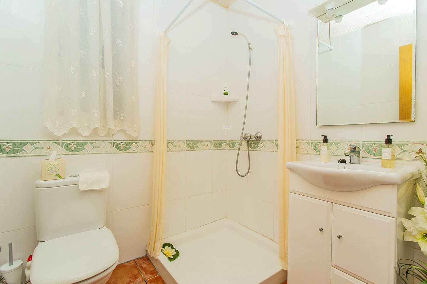 5 sypialnia Willa na sprzedaż w Torrevieja z basenem garażem - 625 000 € (Ref: 9797900)