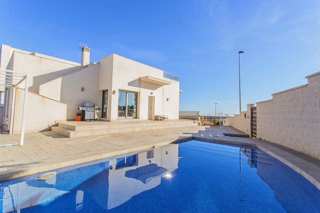 3 soveværelse Villa til salg i San Miguel de Salinas med swimmingpool garage - € 565.000 (Ref: 9797903)