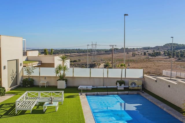 3 soveværelse Villa til salg i San Miguel de Salinas med swimmingpool garage - € 565.000 (Ref: 9797903)