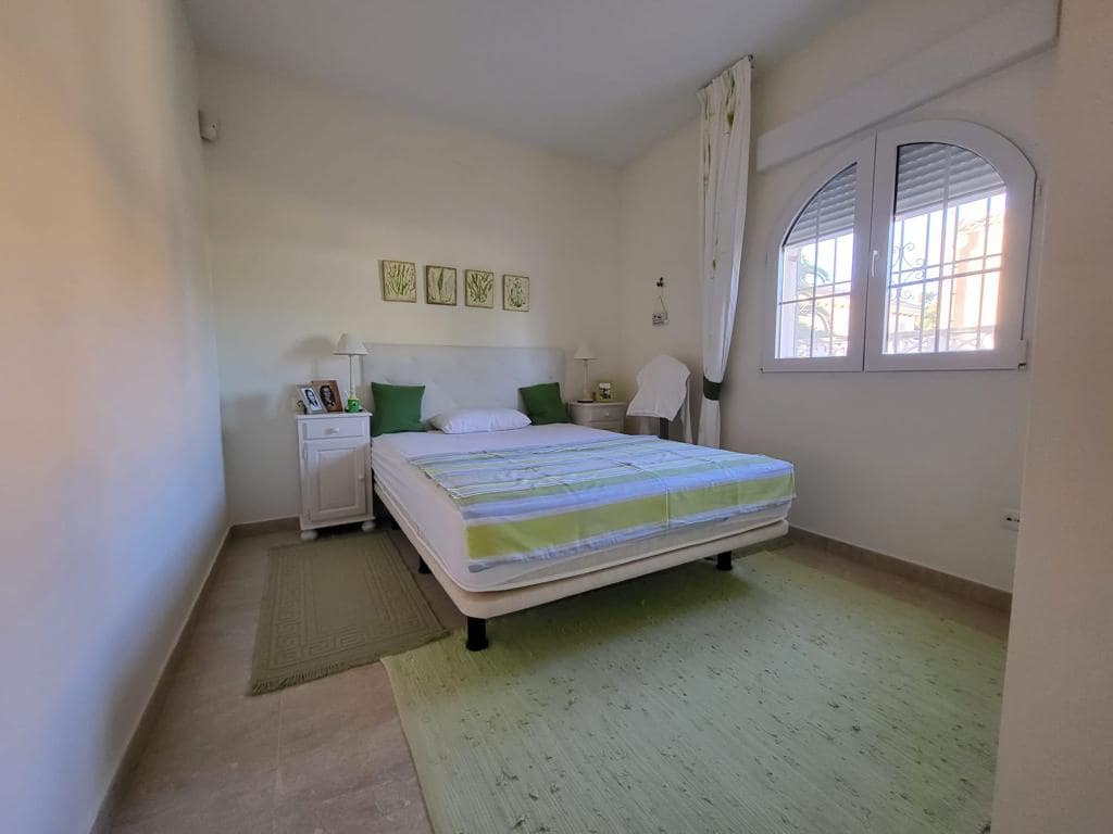 4 quarto Moradia para venda em Orihuela Costa com piscina - 860 000 € (Ref: 9797904)