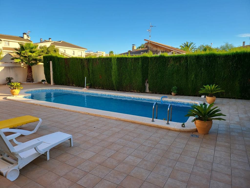 4 quarto Moradia para venda em Orihuela Costa com piscina - 860 000 € (Ref: 9797904)