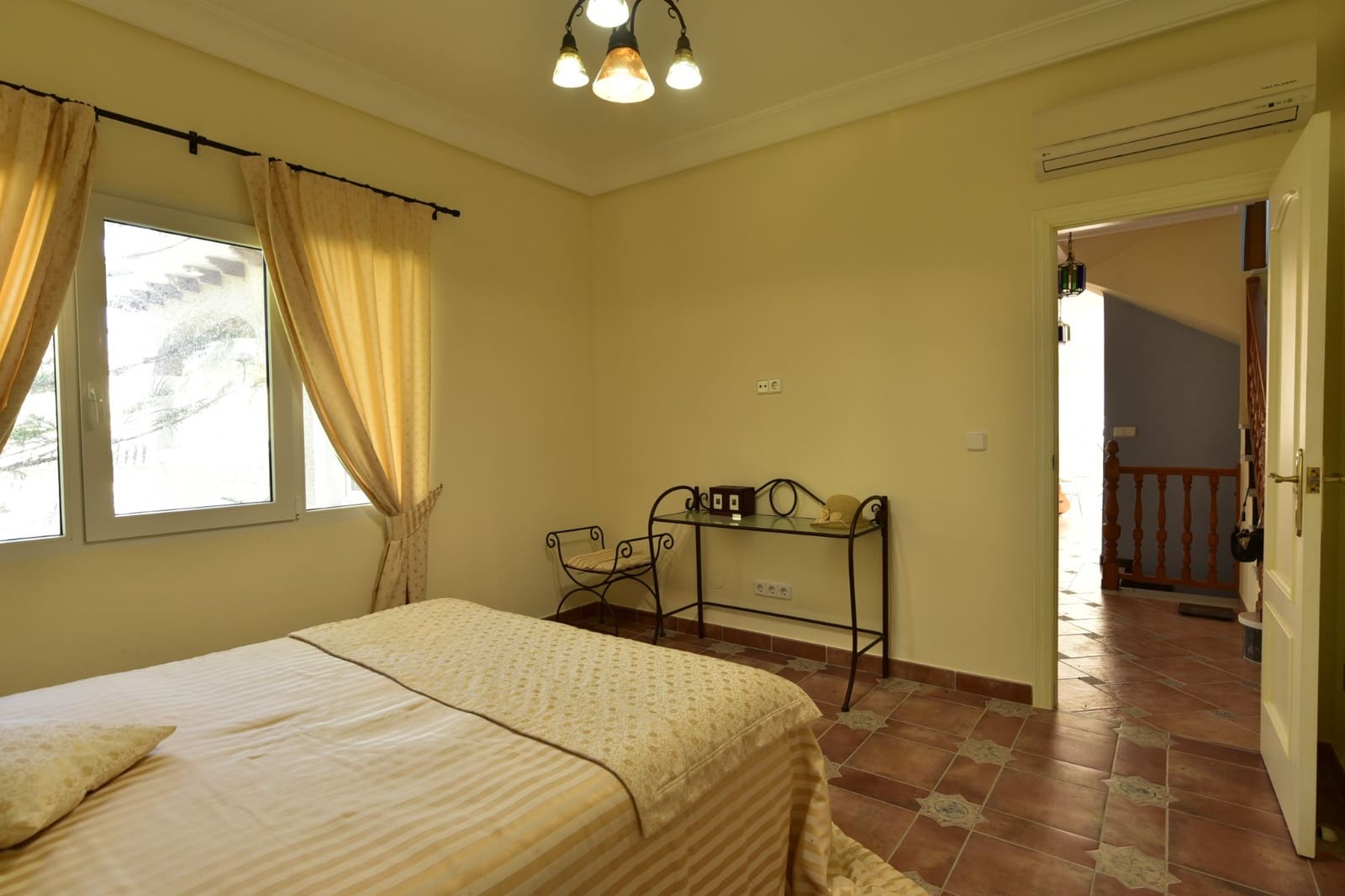 7 Zimmer Villa zu verkaufen in Orihuela Costa mit Pool - 1.300.000 € (Ref: 9797905)