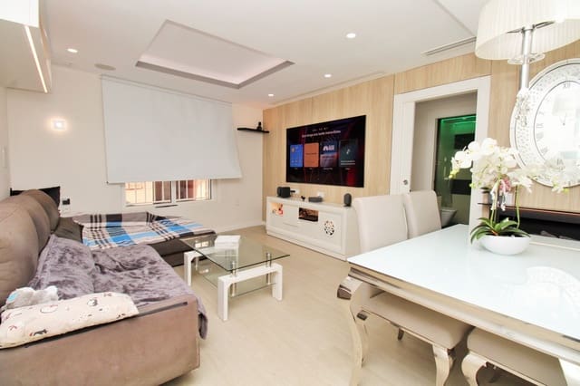 3 quarto Apartamento para venda em Parque de las Naciones, Torrevieja - 280 000 € (Ref: 9797910)