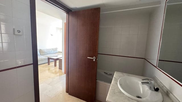 2 chambre Appartement à vendre à Torrevieja - 250 000 € (Ref: 9797913)