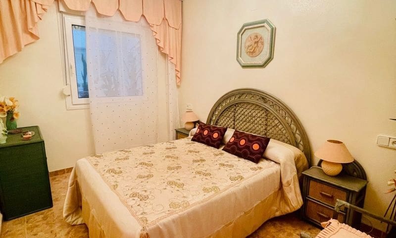 3 sovrum Lägenhet till salu i Torrevieja - 360 000 € (Ref: 9797928)