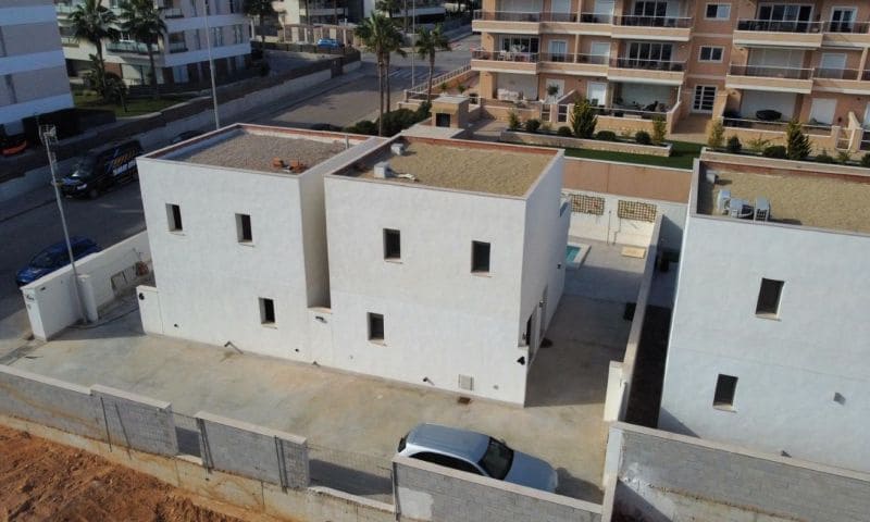 3 bedroom Villa for sale in Orihuela Costa with pool garage - € 439,900 (Ref: 9797931)