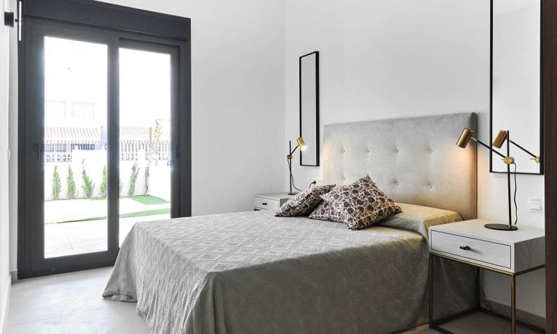 2 chambre Appartement à vendre à Torrevieja avec piscine garage - 370 000 € (Ref: 9797935)