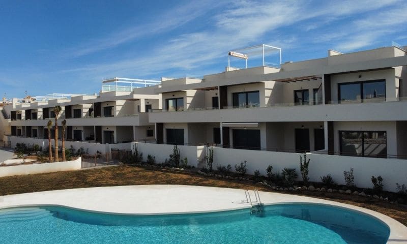 2 chambre Appartement à vendre à Torrevieja avec piscine garage - 370 000 € (Ref: 9797935)