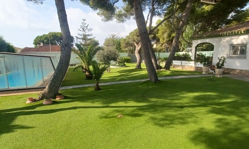 3 quarto Moradia para venda em Orihuela Costa com piscina garagem - 950 000 € (Ref: 9797936)