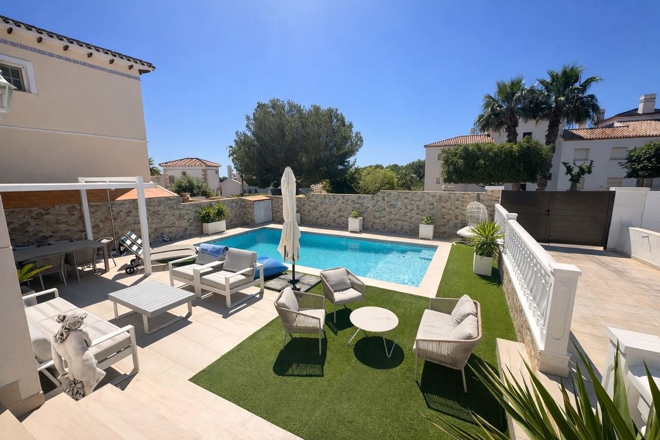 3 chambre Villa/Maison à vendre à Los Dolses avec piscine garage - 549 995 € (Ref: 9797943)