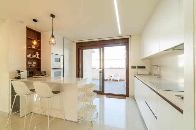 Apartamento de 2 habitaciones en Orihuela Costa, Orihuela en venta con piscina garaje - 260.000 € (Ref: 9797950)