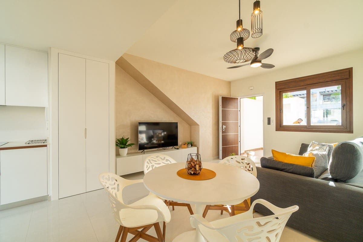 Apartamento de 2 habitaciones en Orihuela Costa en venta con piscina garaje - 260.000 € (Ref: 9797950)