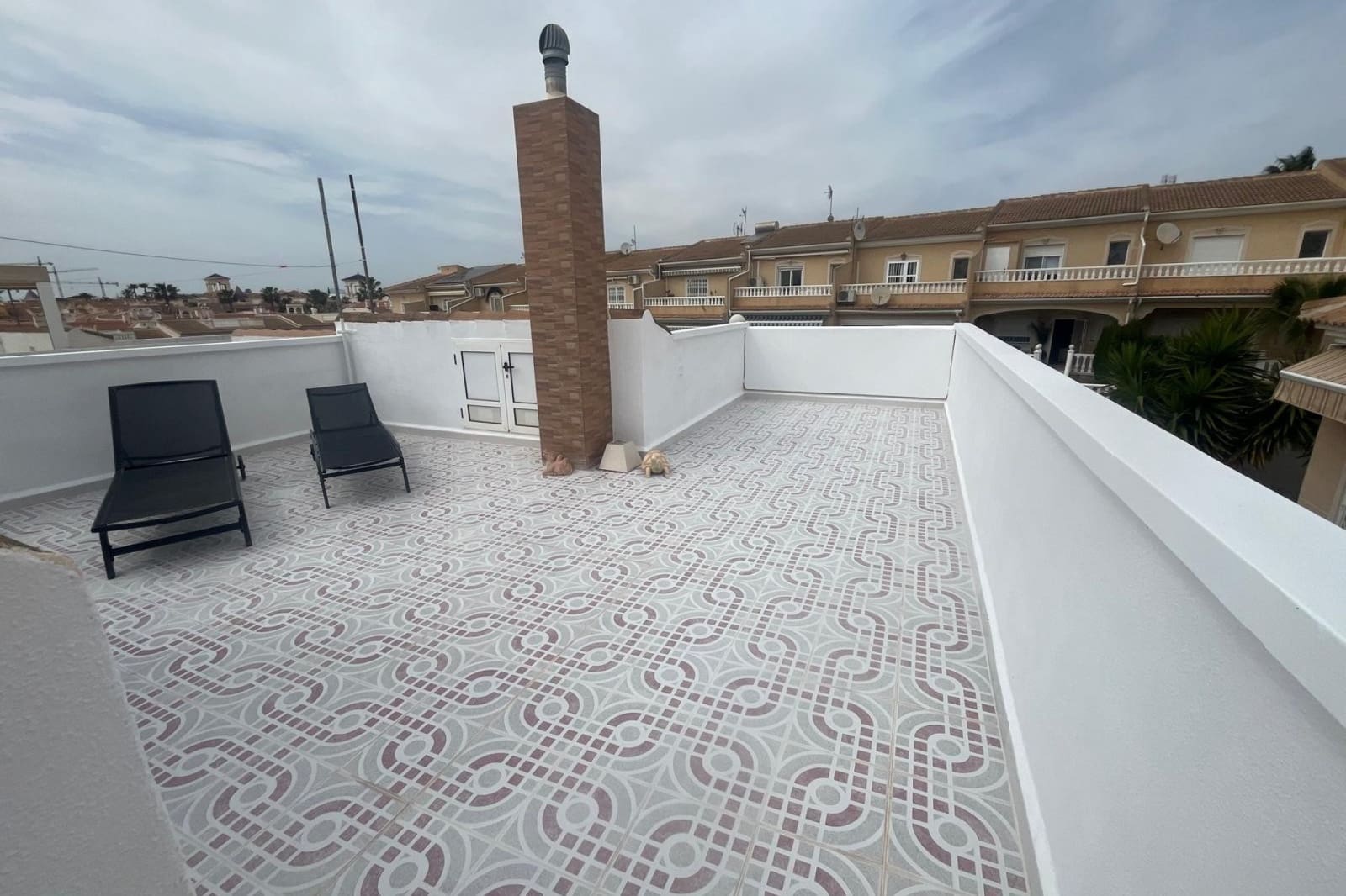 2 slaapkamer Bungalow te koop in Dona Pepa met zwembad - € 198.000 (Ref: 9797952)