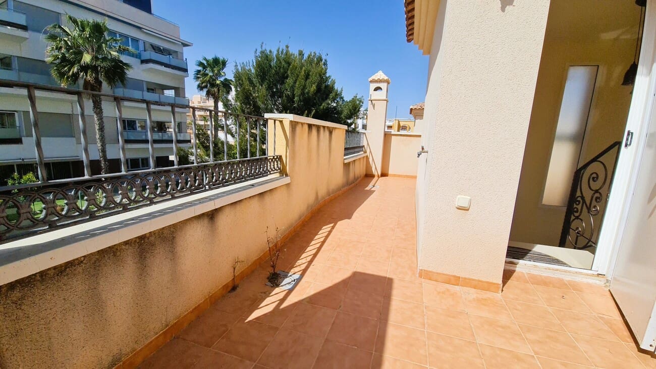 3 soverom Leilighet til salgs i Los Dolses med svømmebasseng garasje - € 239 000 (Ref: 9797959)