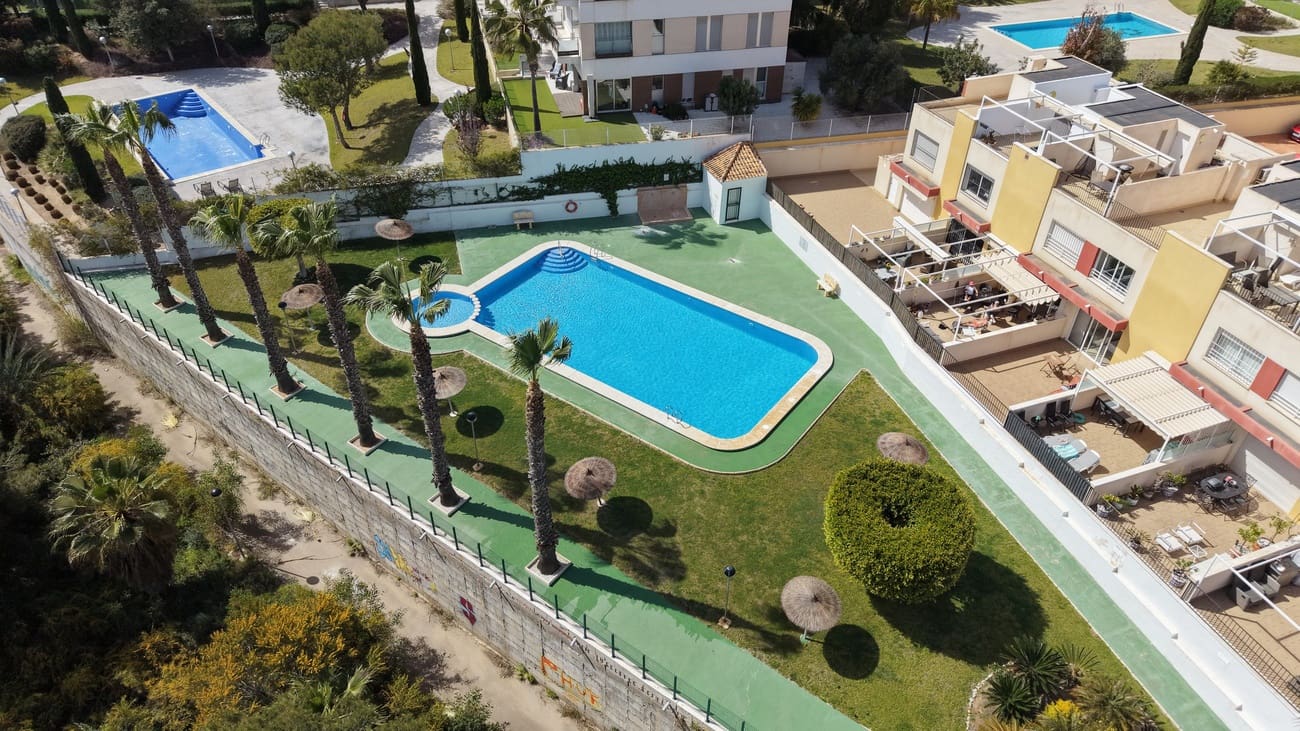 3 soverom Leilighet til salgs i Los Dolses med svømmebasseng garasje - € 239 000 (Ref: 9797959)