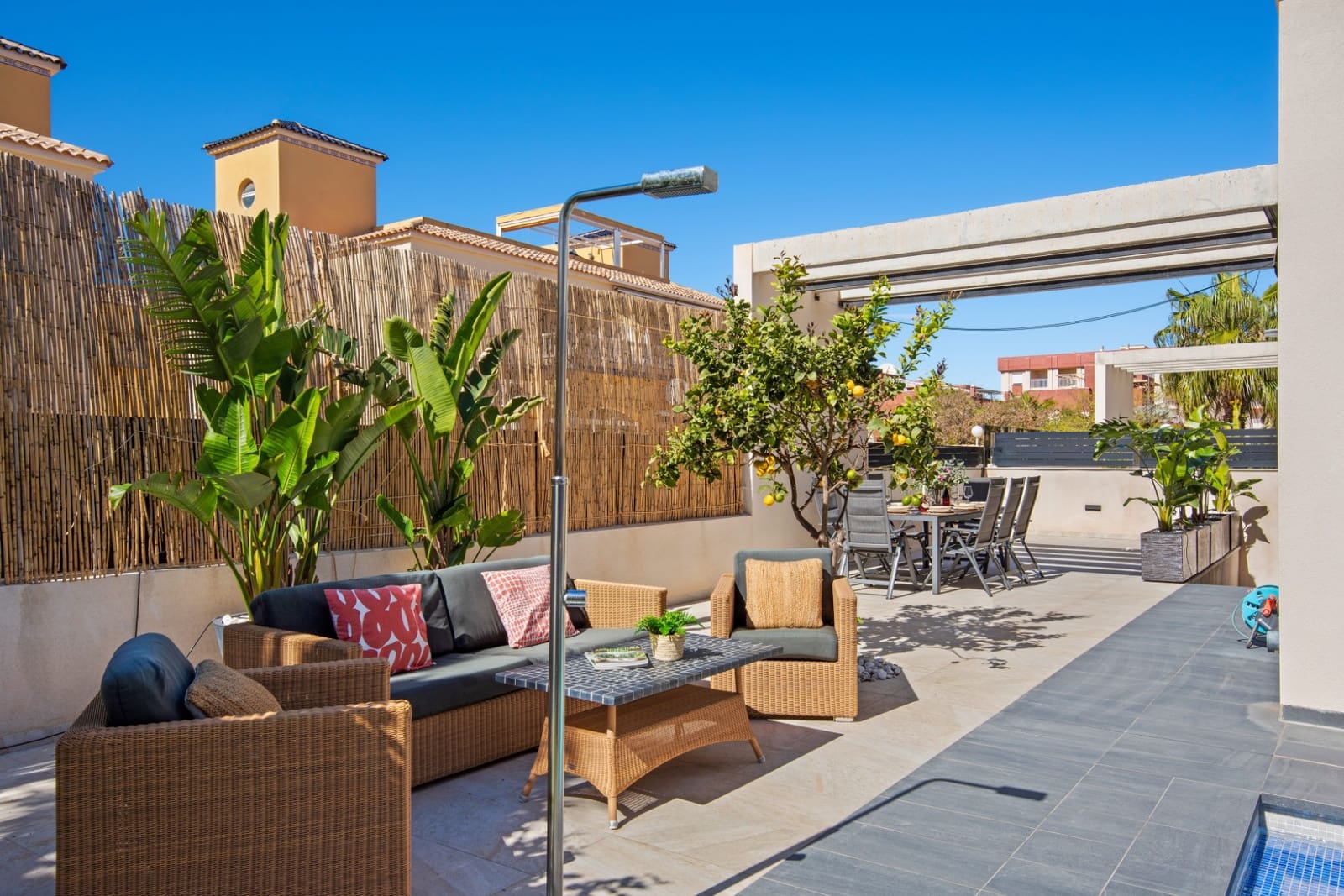 Chalet de 4 habitaciones en Orihuela Costa en venta con piscina - 719.000 € (Ref: 9797962)