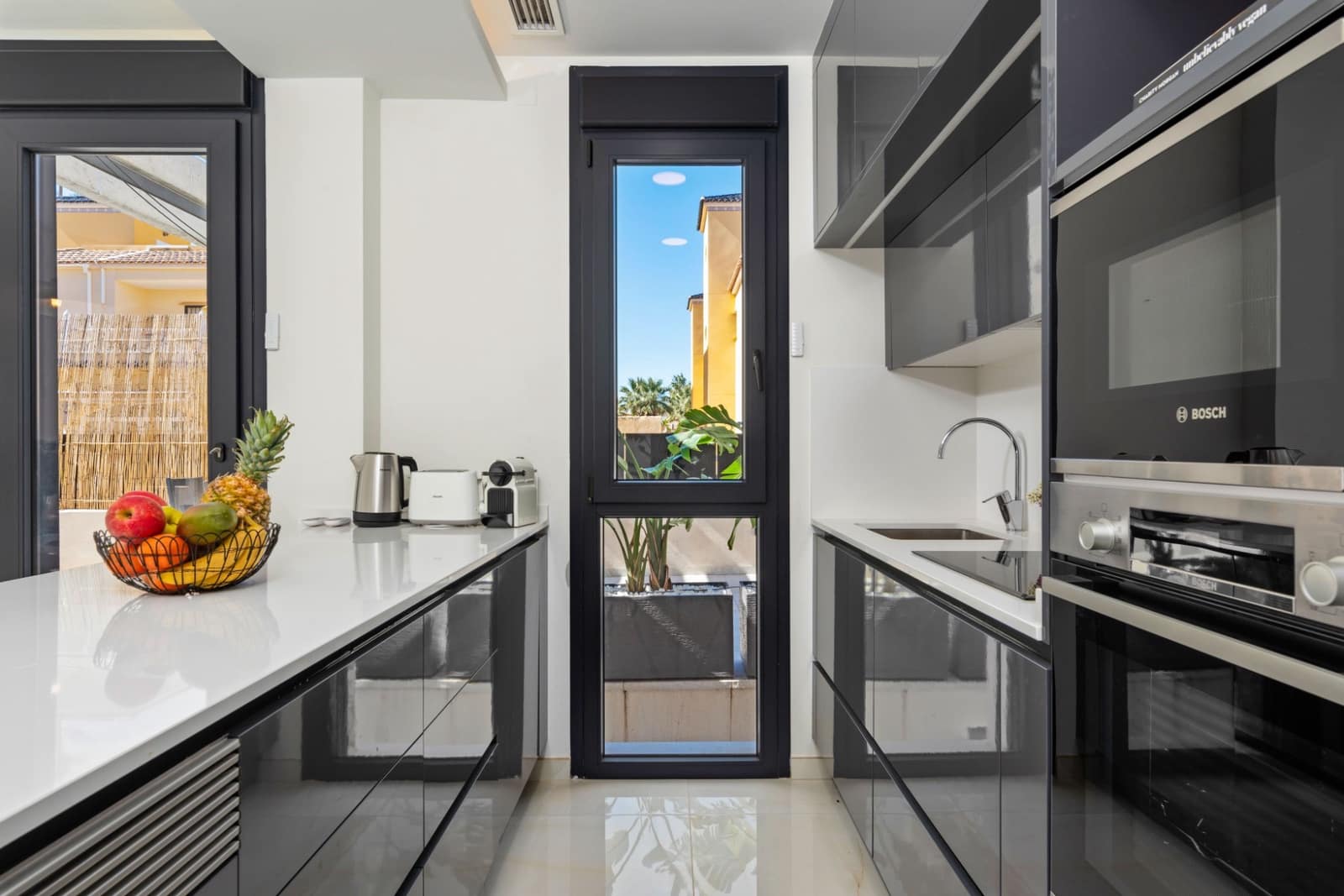 Chalet de 4 habitaciones en Orihuela Costa en venta con piscina - 719.000 € (Ref: 9797962)