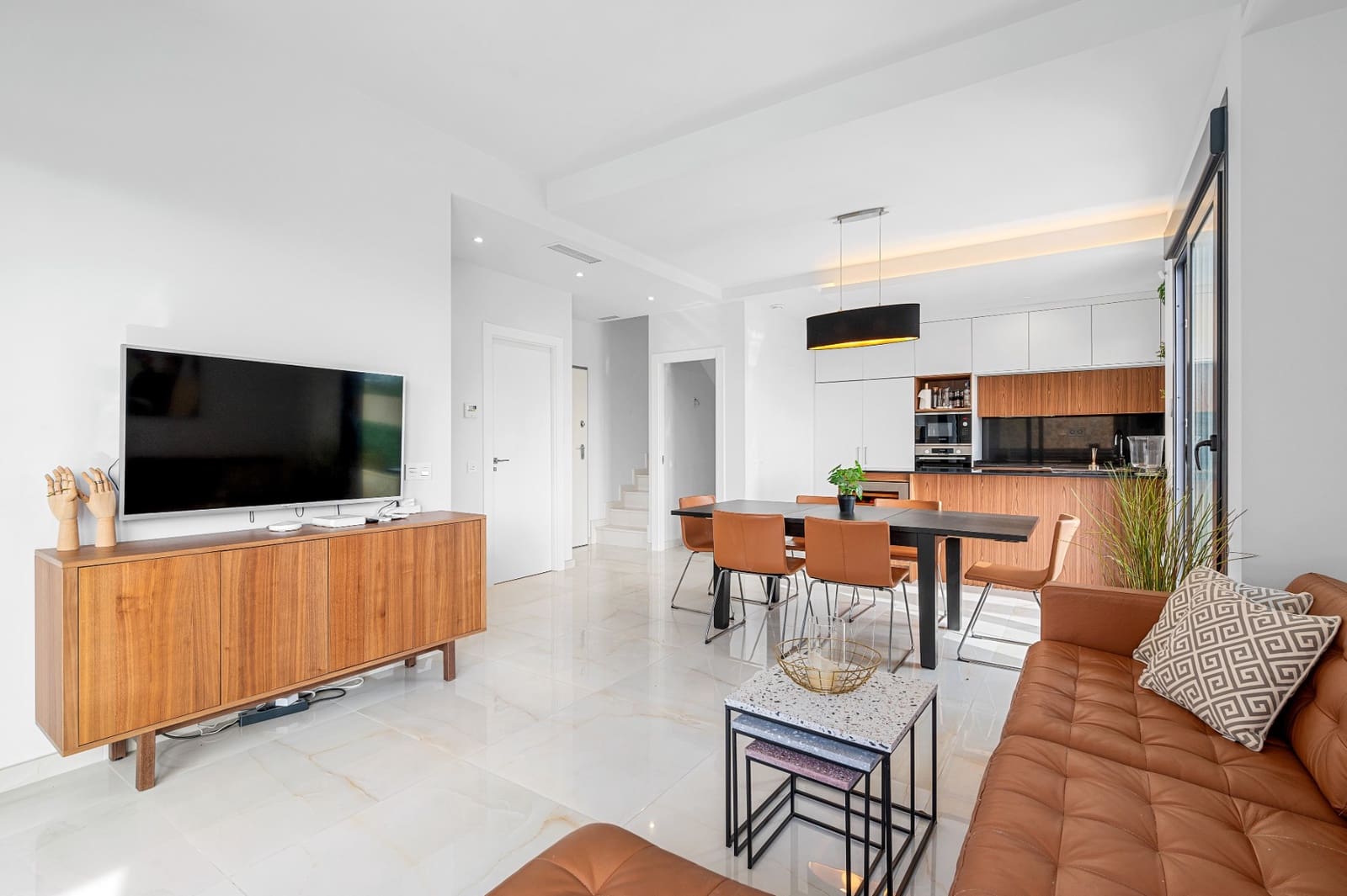 4 makuuhuone Huvila myytävänä paikassa Orihuela Costa mukana uima-altaan - 599 000 € (Ref: 9797965)