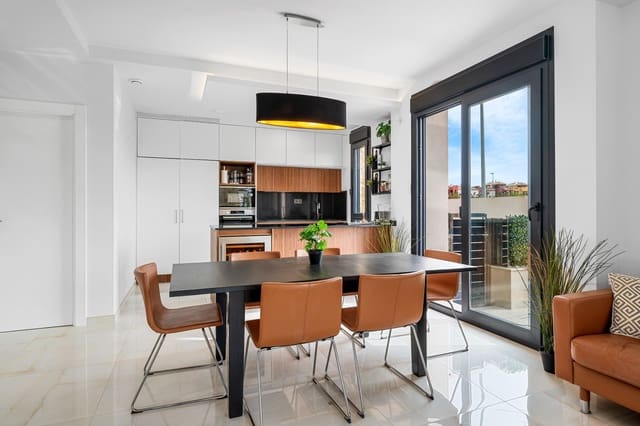 Chalet de 4 habitaciones en Lomas de Cabo Roig - Los Dolses, Orihuela en venta con piscina - 599.000 € (Ref: 9797965)