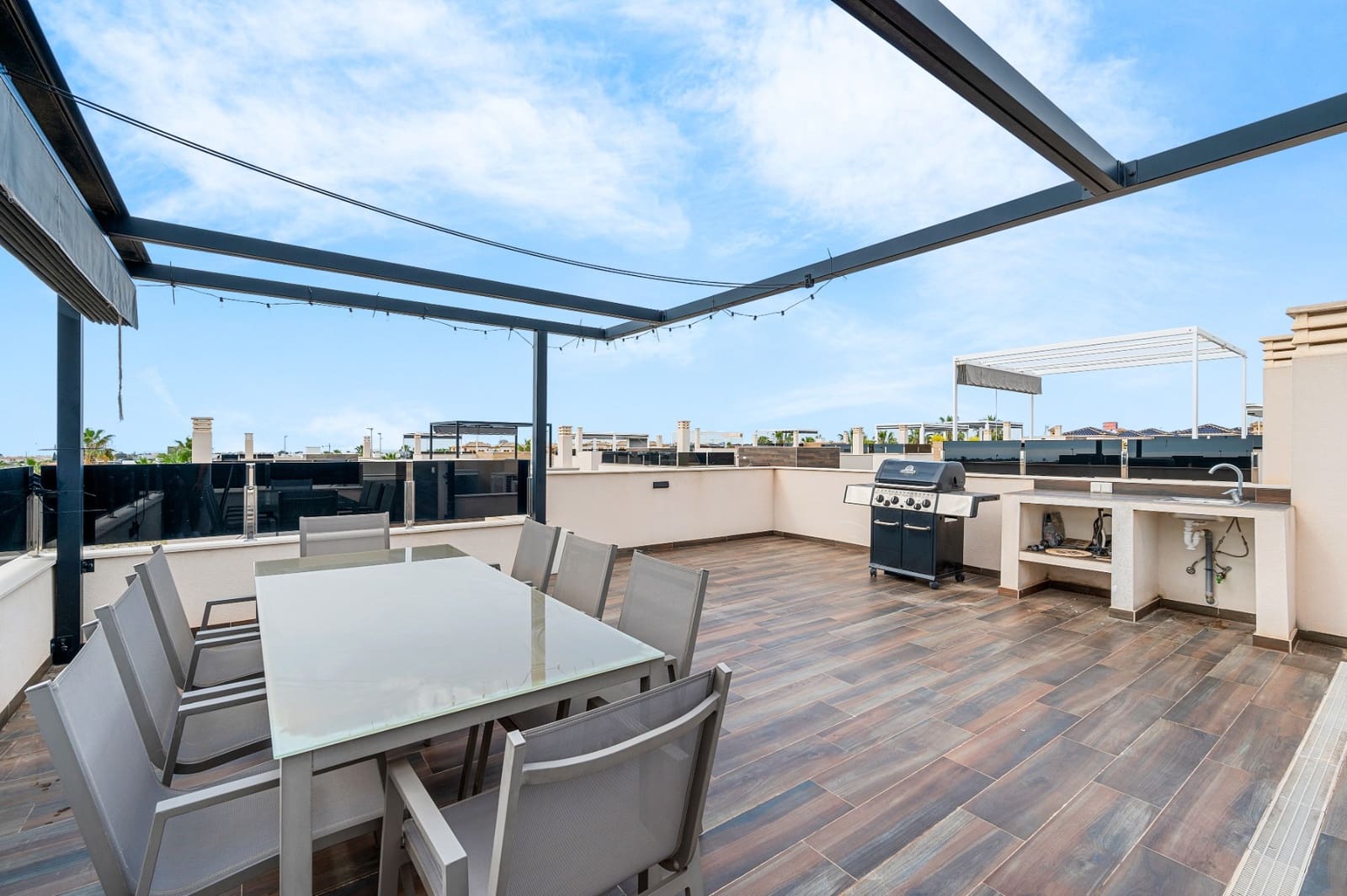 4 makuuhuone Huvila myytävänä paikassa Orihuela Costa mukana uima-altaan - 599 000 € (Ref: 9797965)