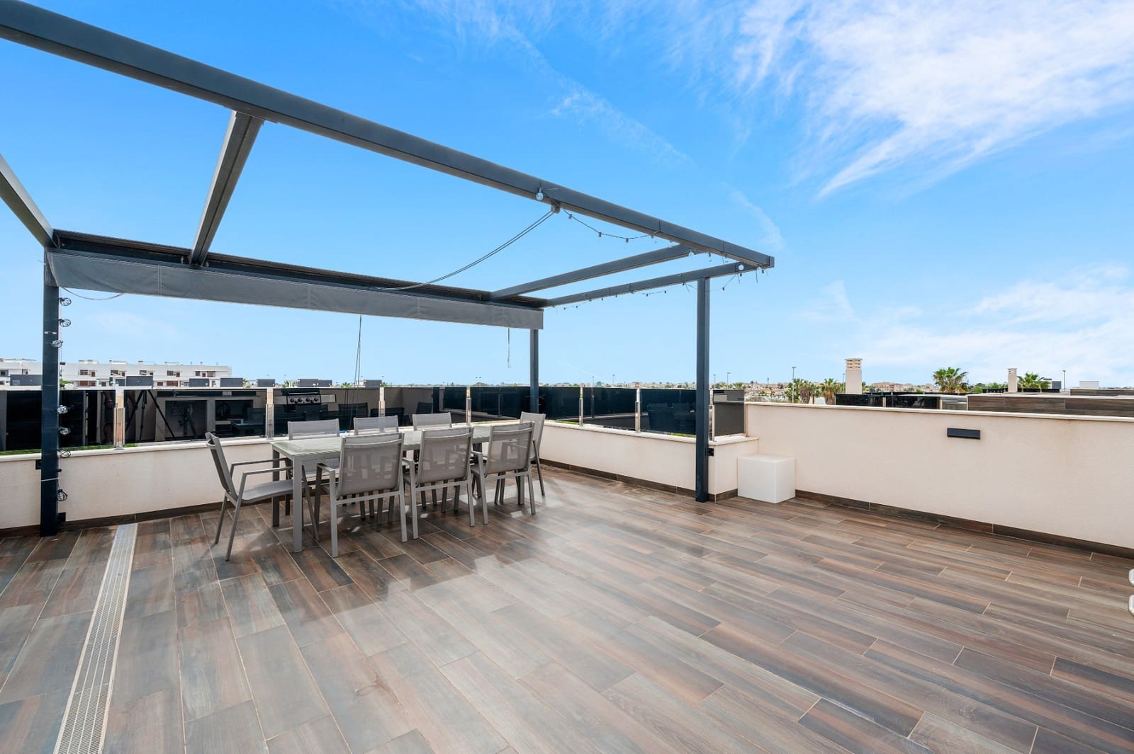 4 makuuhuone Huvila myytävänä paikassa Orihuela Costa mukana uima-altaan - 599 000 € (Ref: 9797965)