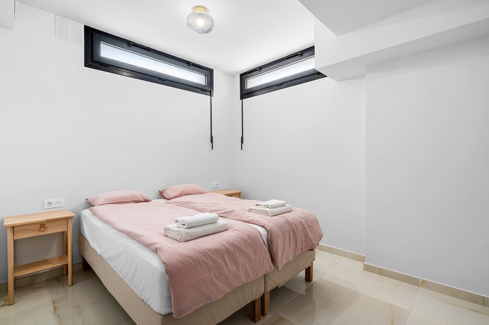 4 makuuhuone Huvila myytävänä paikassa Orihuela Costa mukana uima-altaan - 599 000 € (Ref: 9797965)