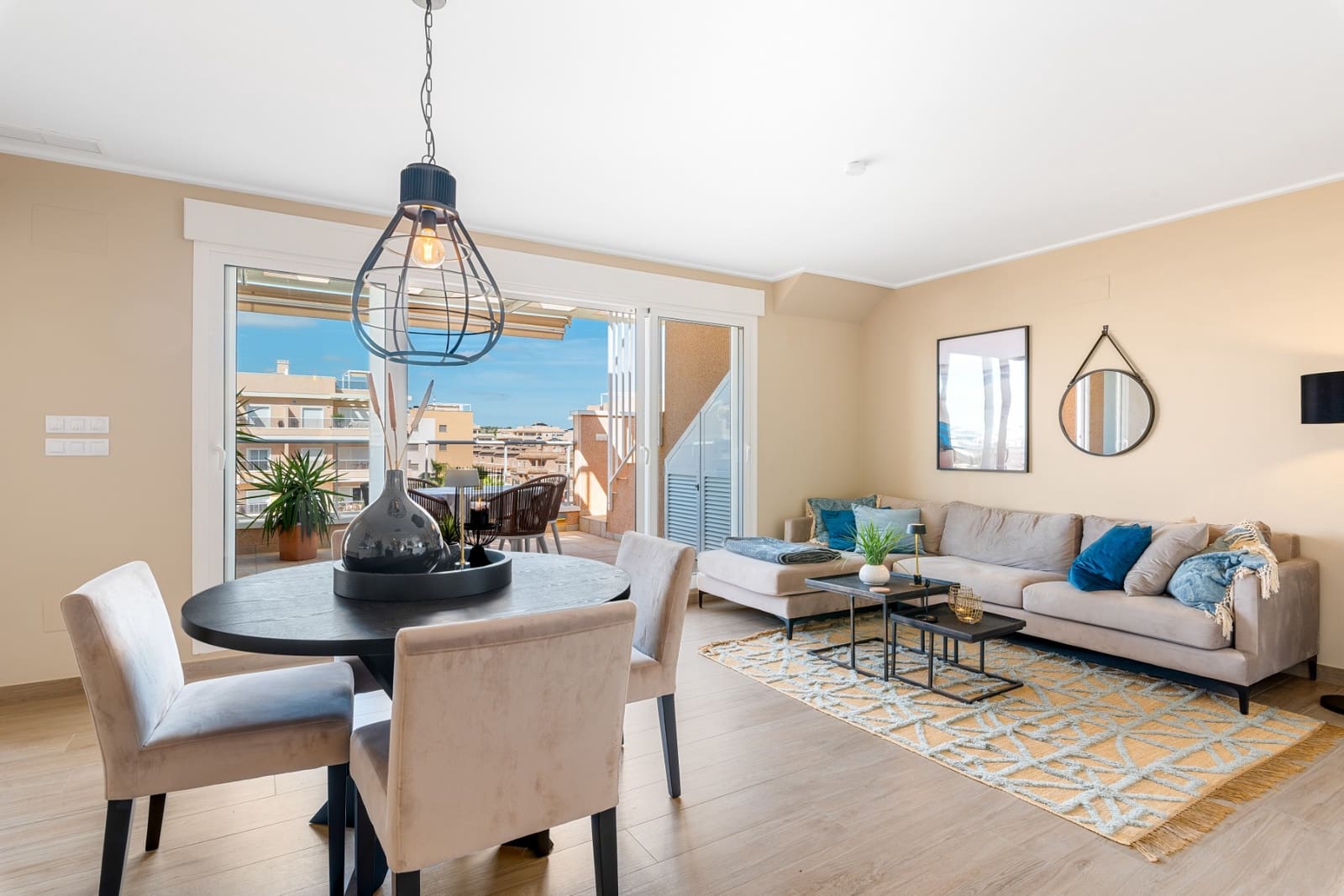 3 slaapkamer Appartement te koop in Orihuela Costa met zwembad - € 450.000 (Ref: 9797969)