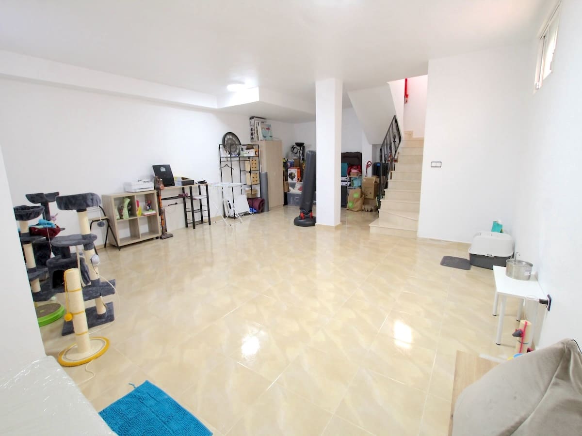 3 quarto Moradia para venda em San Miguel de Salinas com piscina - 210 000 € (Ref: 9808318)