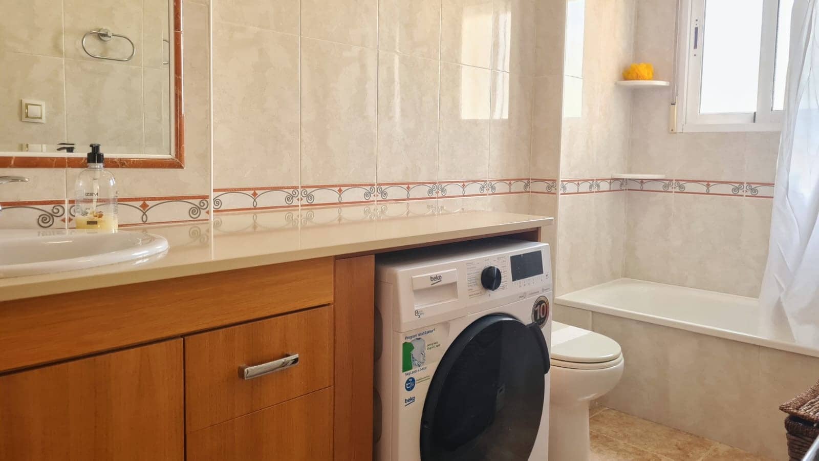 3 Zimmer Villa zu verkaufen in Orihuela Costa mit Pool Garage - 285.000 € (Ref: 9808319)