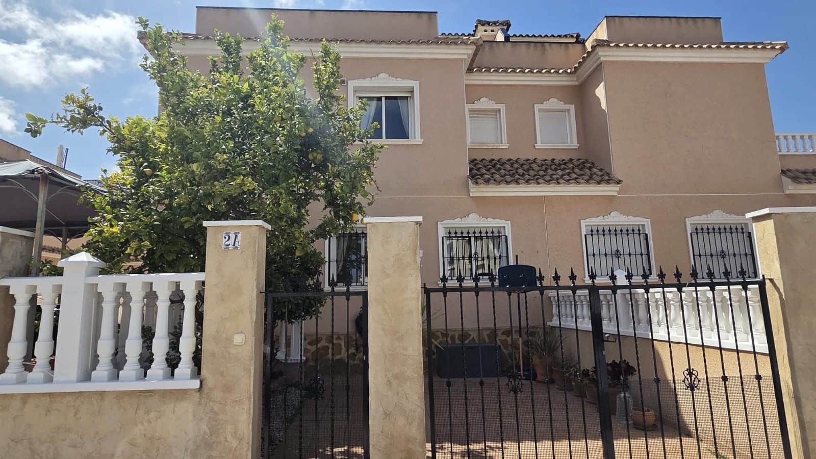 3 Zimmer Villa zu verkaufen in Orihuela Costa mit Pool Garage - 285.000 € (Ref: 9808319)