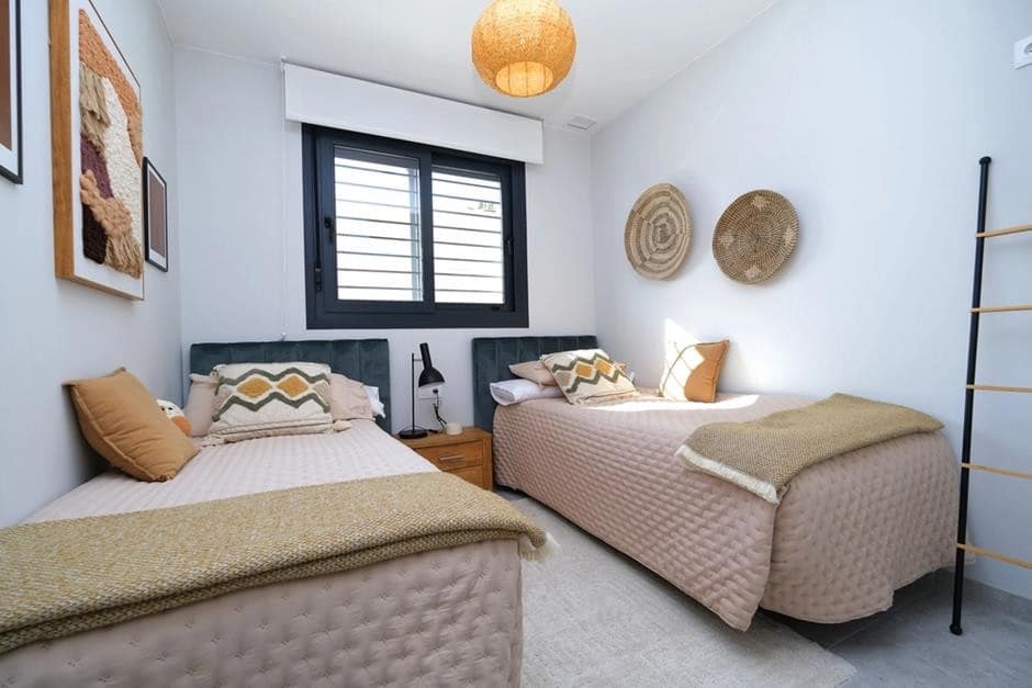 2 soverom Leilighet til salgs i Villamartin med svømmebasseng garasje - € 249 900 (Ref: 9808331)