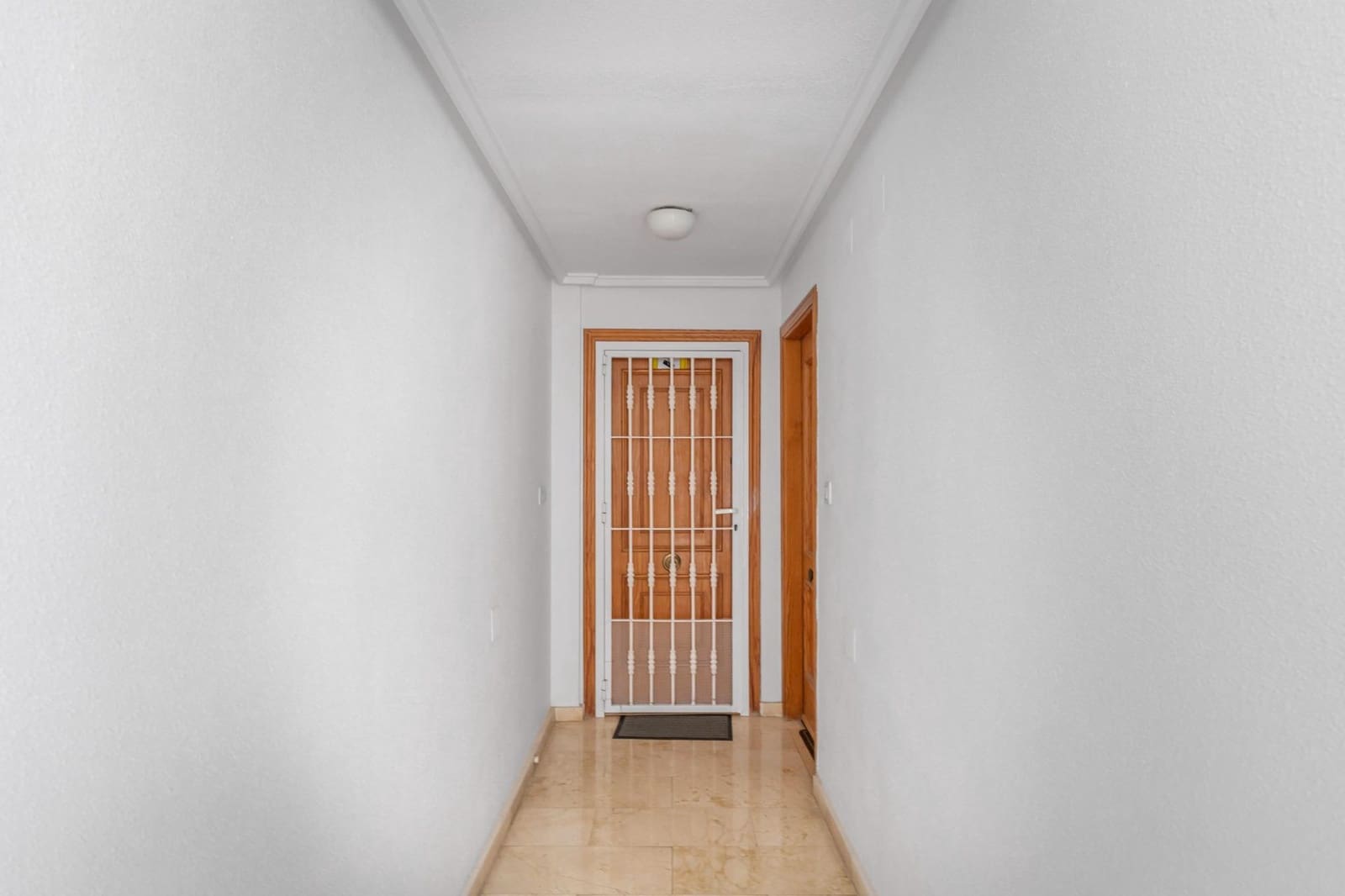 3 soverom Penthouse til salgs i Torrevieja med garasje - € 181 000 (Ref: 9808332)