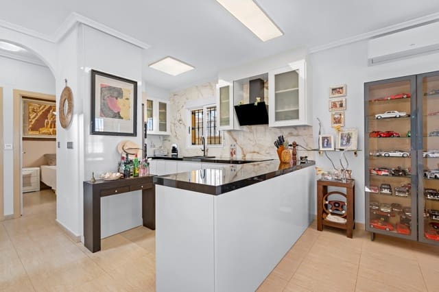 3 sovrum Villa till salu i El Raso, Guardamar del Segura med pool - 350 000 € (Ref: 9808339)