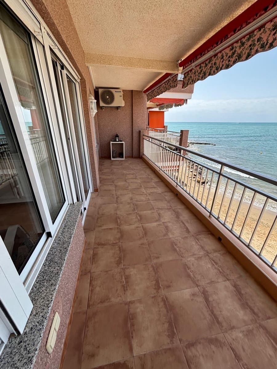 3 quarto Apartamento para venda em Torrevieja - 319 900 € (Ref: 9823882)