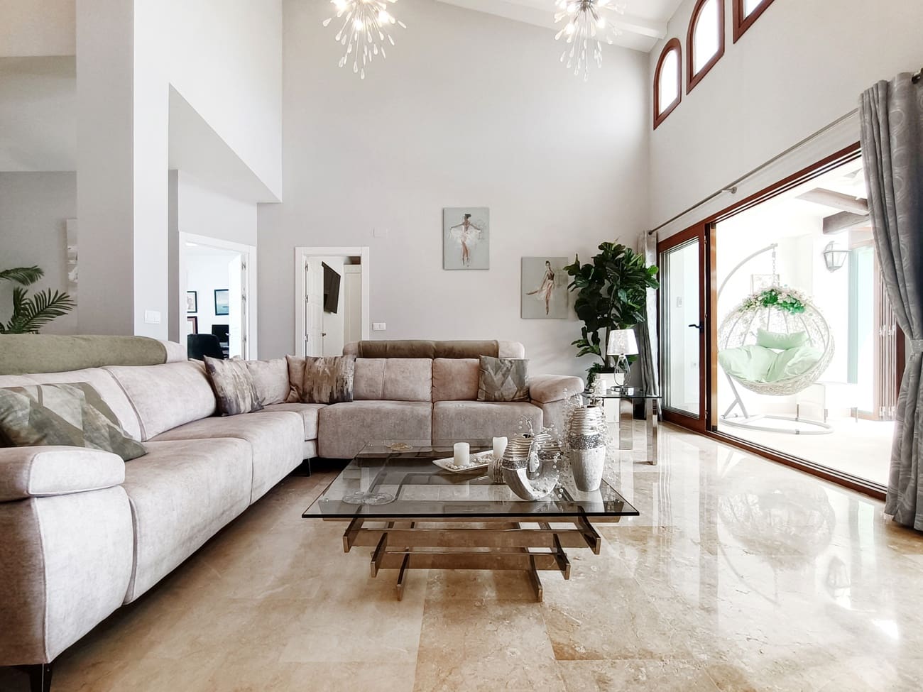 4 slaapkamer Villa te koop in El Valle Golf Resort met zwembad garage - € 875.000 (Ref: 9854624)