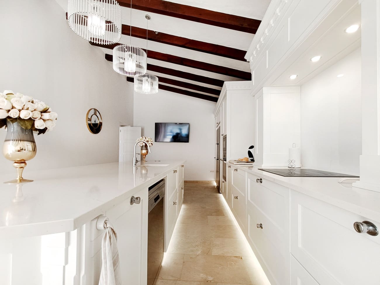 4 slaapkamer Villa te koop in El Valle Golf Resort met zwembad garage - € 875.000 (Ref: 9854624)